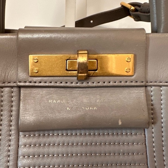 Marc Jacobs Crossbody handbag with gold hardware - Picture 4 of 14